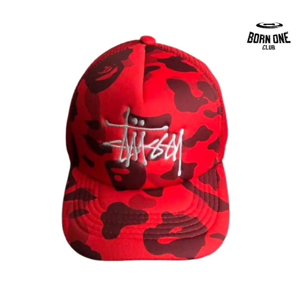 Boné BAPE x Stussy Trucker Red