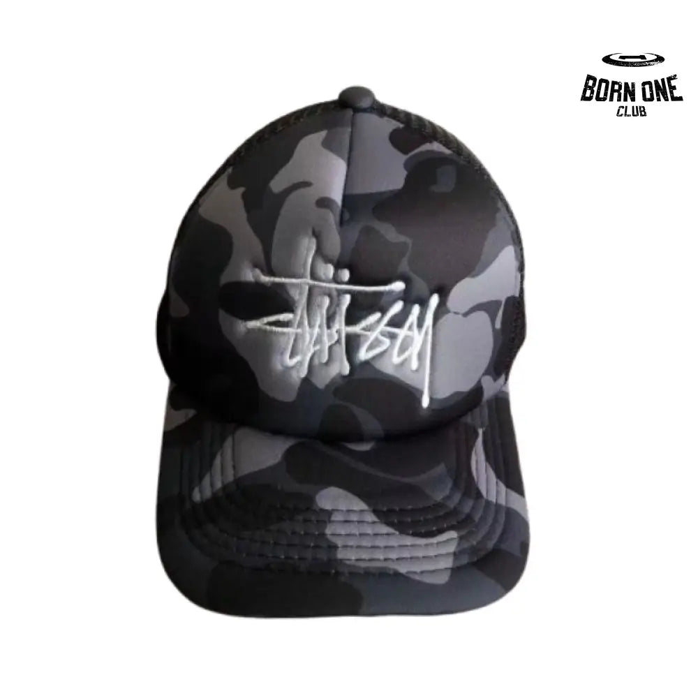 Boné BAPE x Stussy Trucker Black