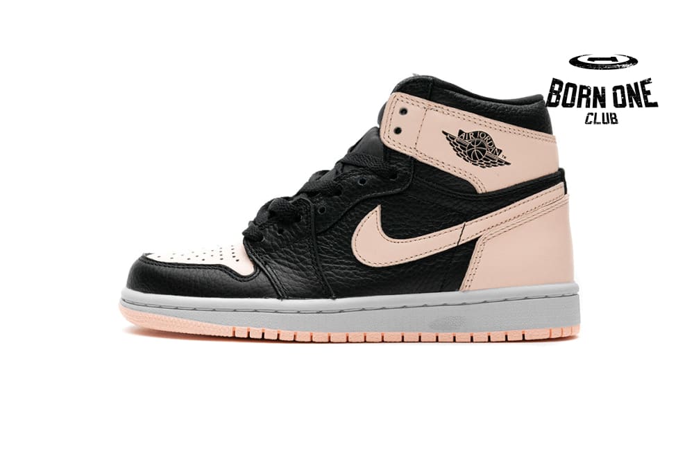 Retro High Black Crimson Tint 555088-081