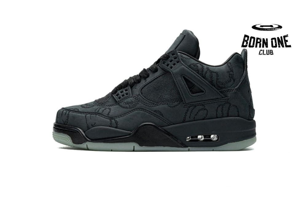 Retro Kaws Black 930155-001