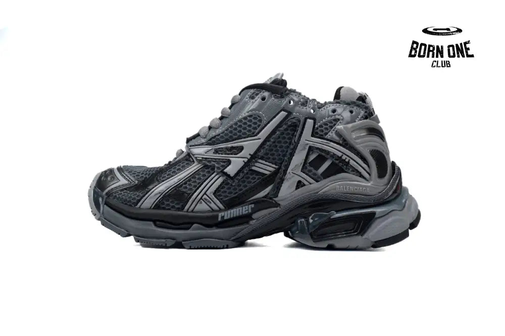 Runner All Black Gray