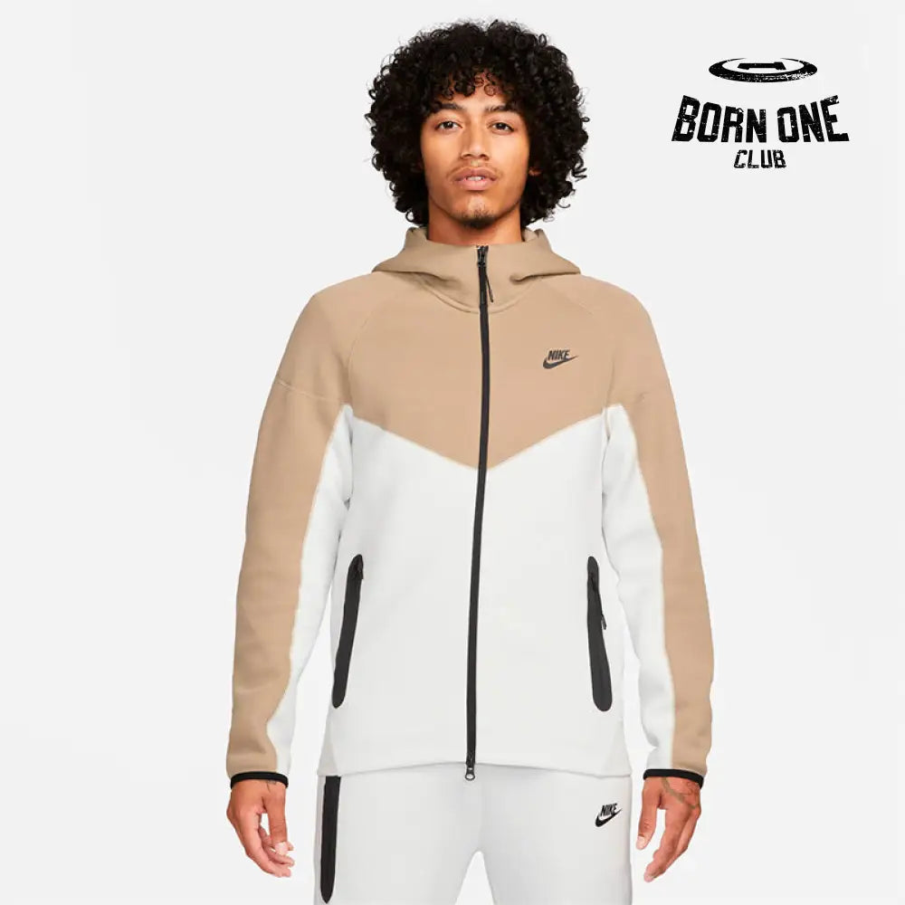 Tech Fleece