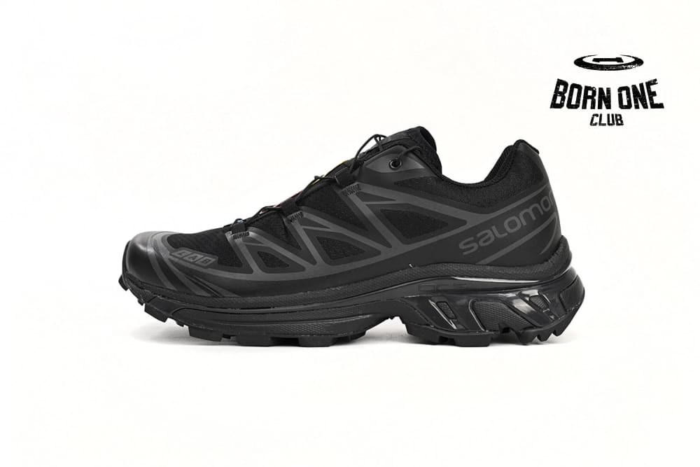 XT-6 Triple Black L41086600